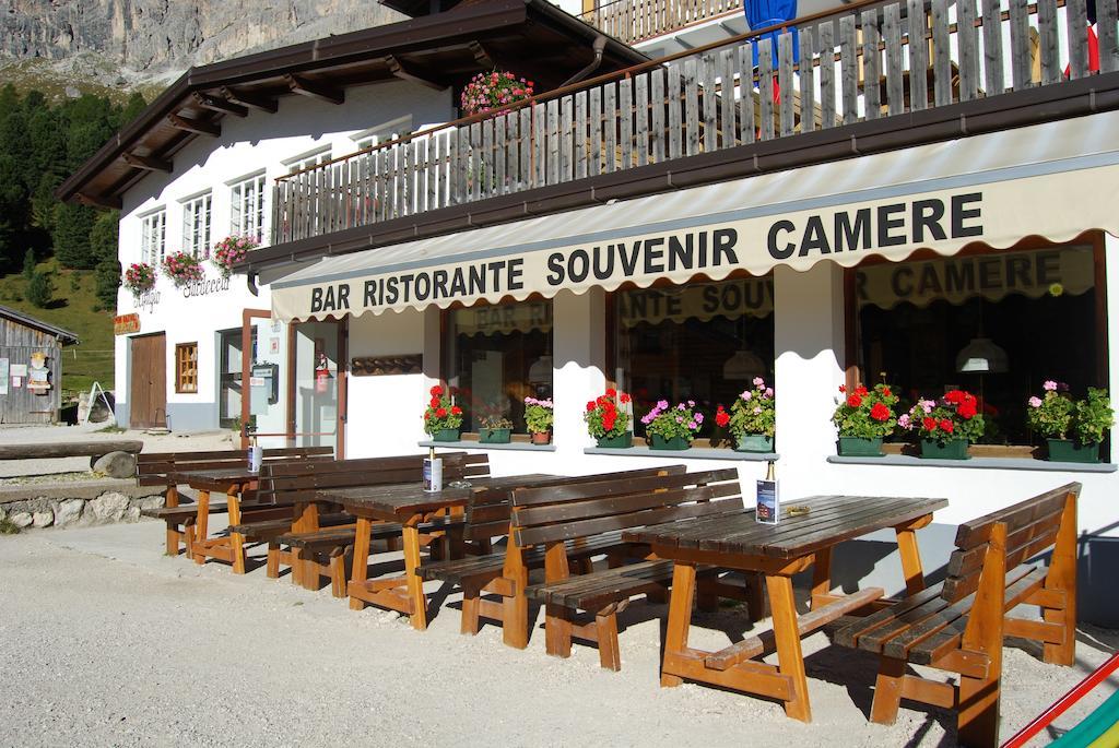 ホテルRifugio Gardeccia Hutte ポッツァ・ディ・ファッサ エクステリア 写真
