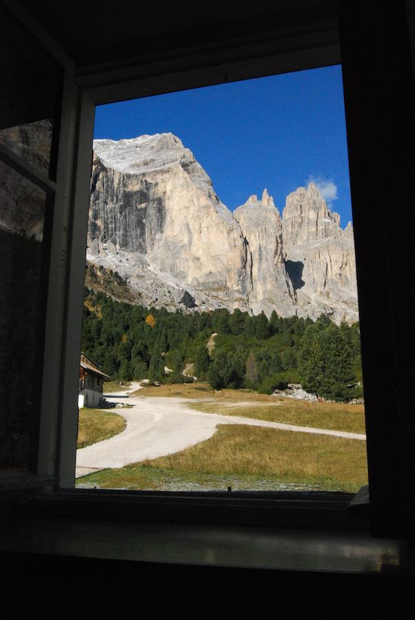 ホテルRifugio Gardeccia Hutte ポッツァ・ディ・ファッサ 部屋 写真